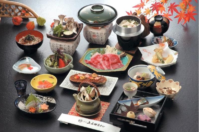 Kamiyamada Hotel Chikuma Buitenkant foto