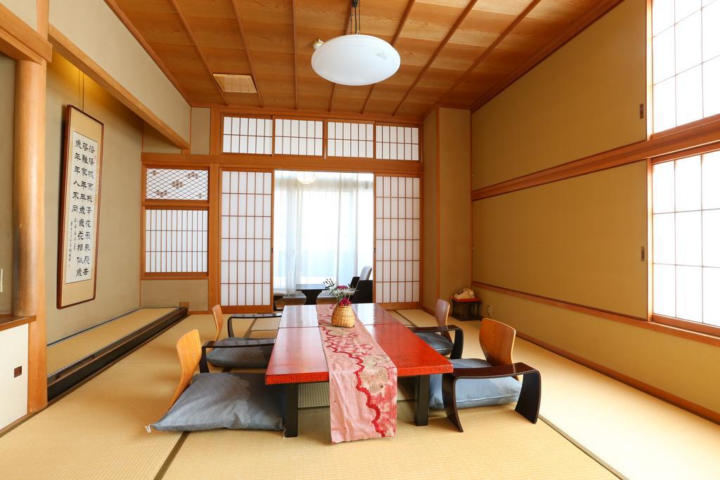 Kamiyamada Hotel Chikuma Buitenkant foto