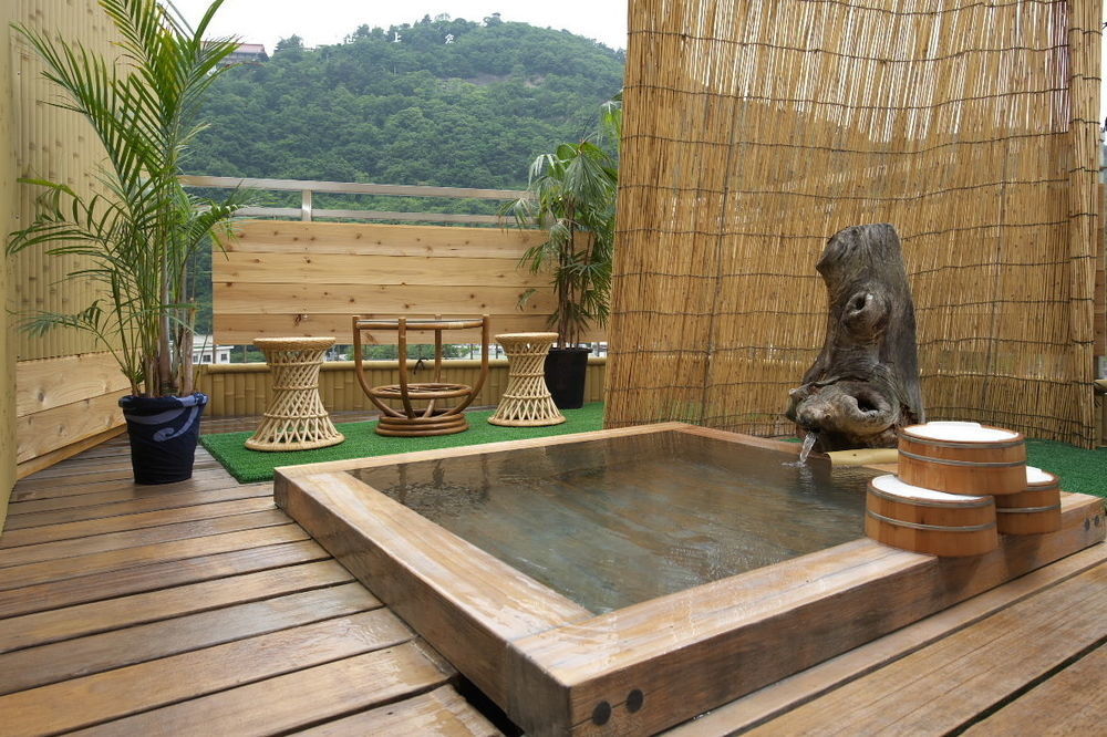 Kamiyamada Hotel Chikuma Buitenkant foto