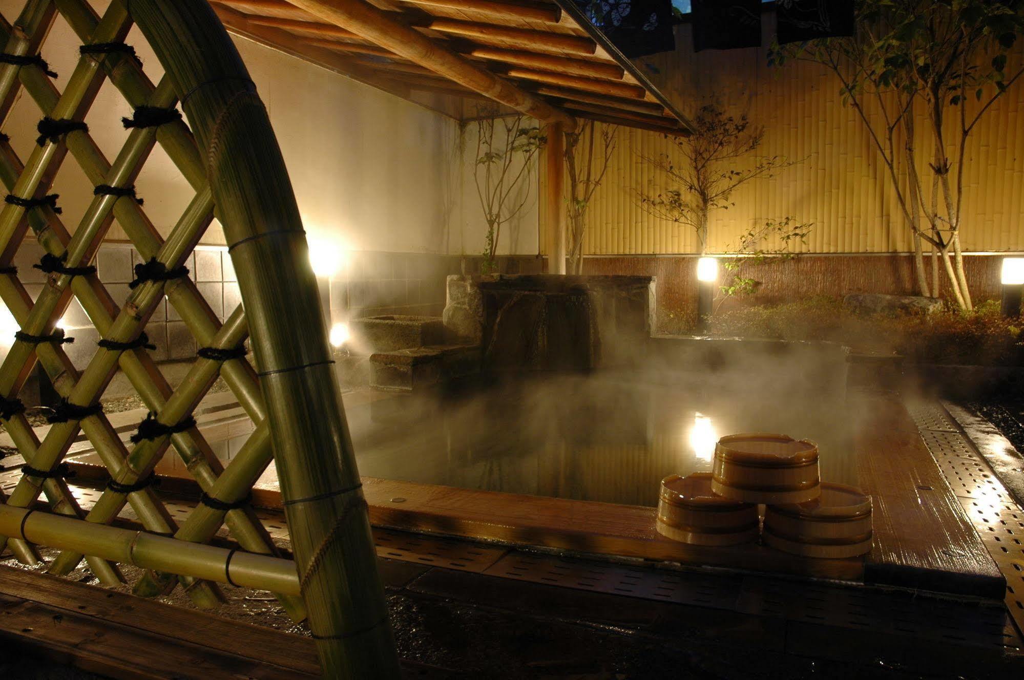 Kamiyamada Hotel Chikuma Buitenkant foto