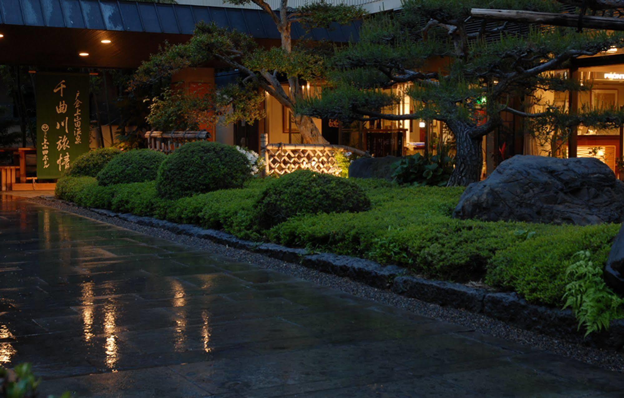Kamiyamada Hotel Chikuma Buitenkant foto